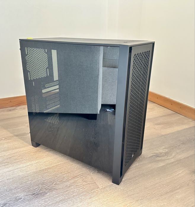 Pack Corsair Gaming: Caixa 4000D Airflow + Fonte RM850 Gold + Water Cooler H150i XT (Com Hub)