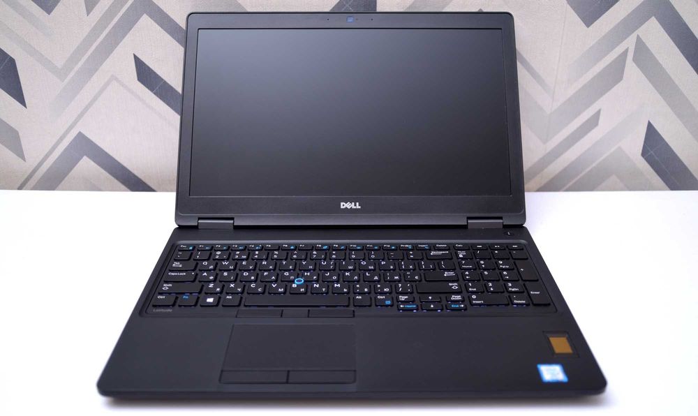 Dell Latitude 5580/ i7-7820HQ/ 256/512 SSD/ 8/16 RAM/ 15,6 fhd/ноутбук