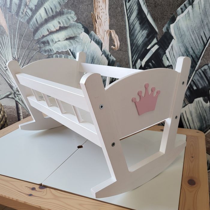 Łóżeczko dla lalek