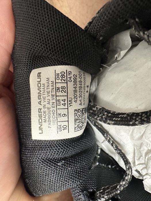 Кросівки чоловічі Under Armour Charged Escape 3