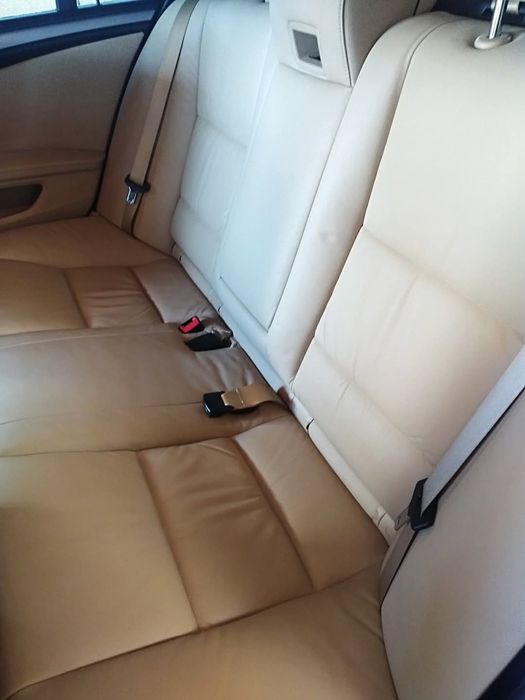 Pranie tapicerki. Czyszczenie skóry. Przygotowanie auta do sprzedaży