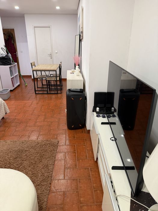 Quarto em apartamento familiar casal 600