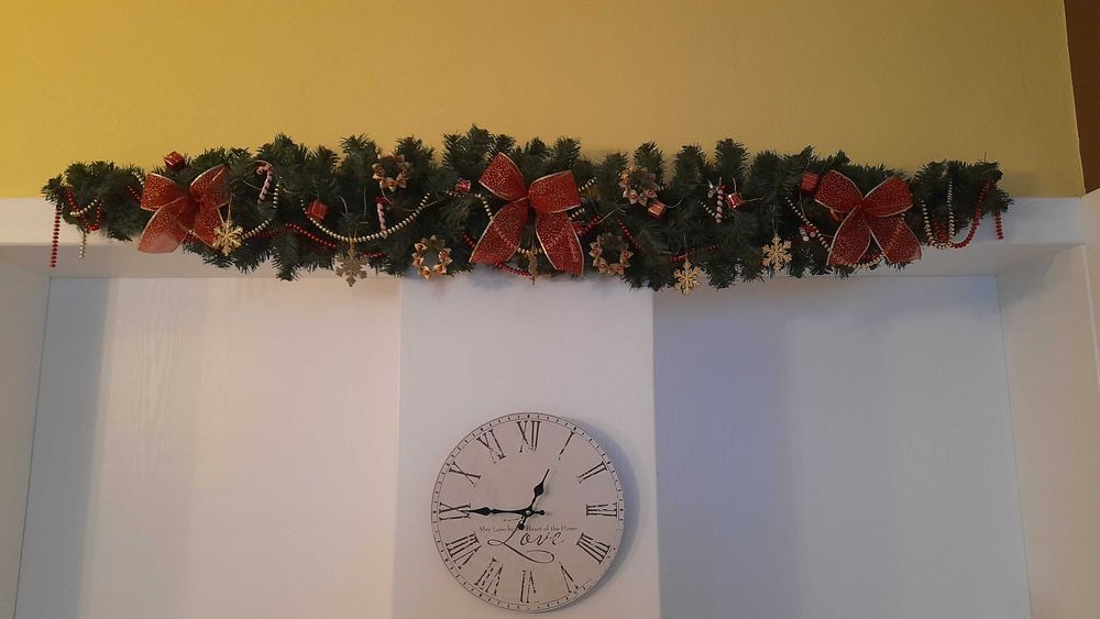 Gęsta GIRLANDA świąteczna ok 170 cm na ścianę, kominek, stół, komodę