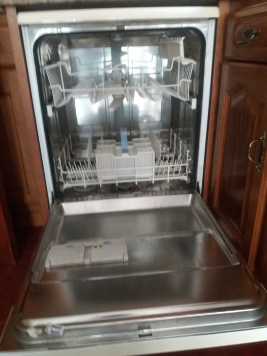 Maquina de lavar loiça Whirlpool