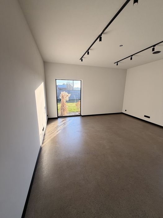 BIURO, GABINET  25 m² – komfort i prestiż.