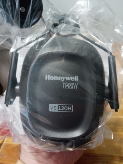 Nauszniki na kask. Słuchawki nachełmowe. Ochronniki słuchu Honeywell