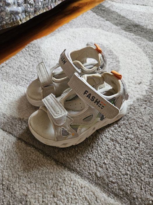 Сандалі дитячі 24 розмір