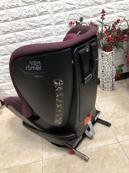 Автокрісло Britax Römer TRIFIX2 i-SIZE Група 1 (9-18 кг) Isofix