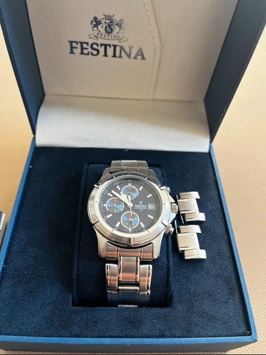 Relógio Festina Chronograph F14 (OS60) – Caixa e Manual Originais