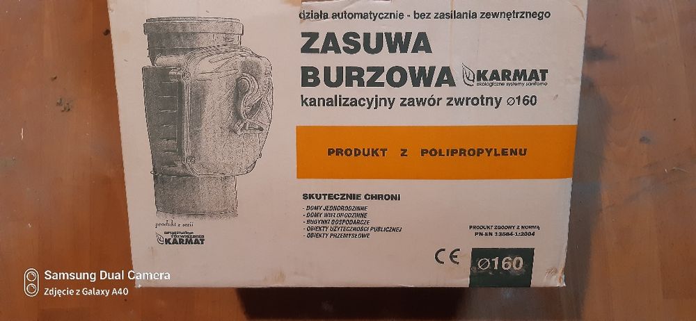 Sprzedam zasuwę burzową.