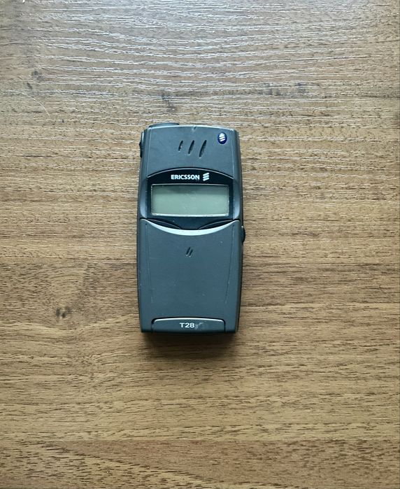 Раритетний мобільний телефон Ericsson T28 – легенда
