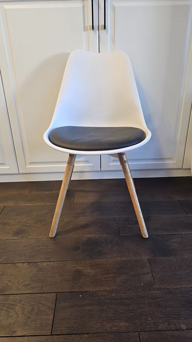 Krzesło Kastrup Jysk w stylu skandynawskim