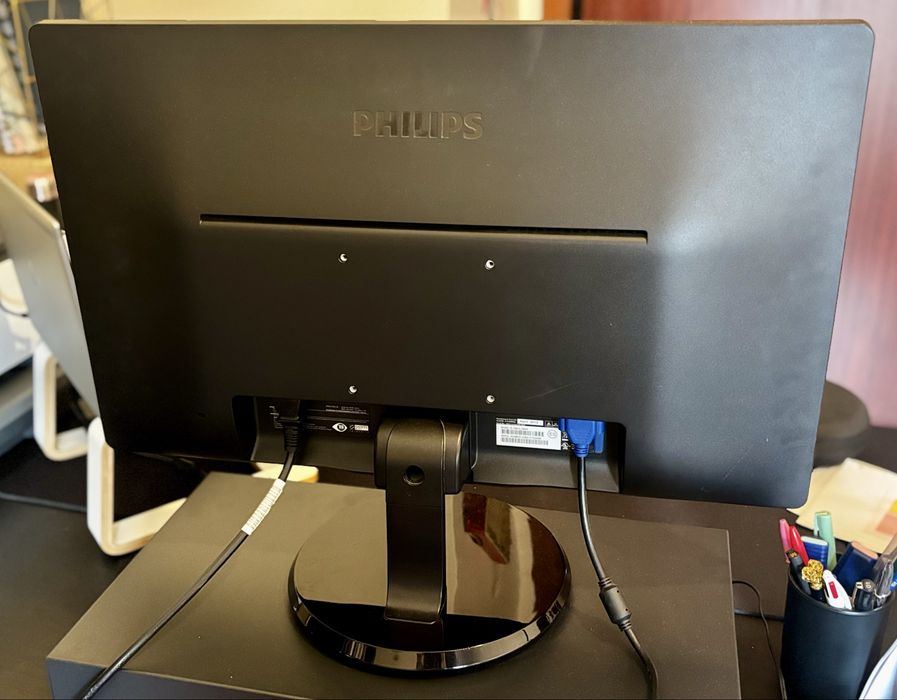 Monitor Philips – Excelente para desenrasque