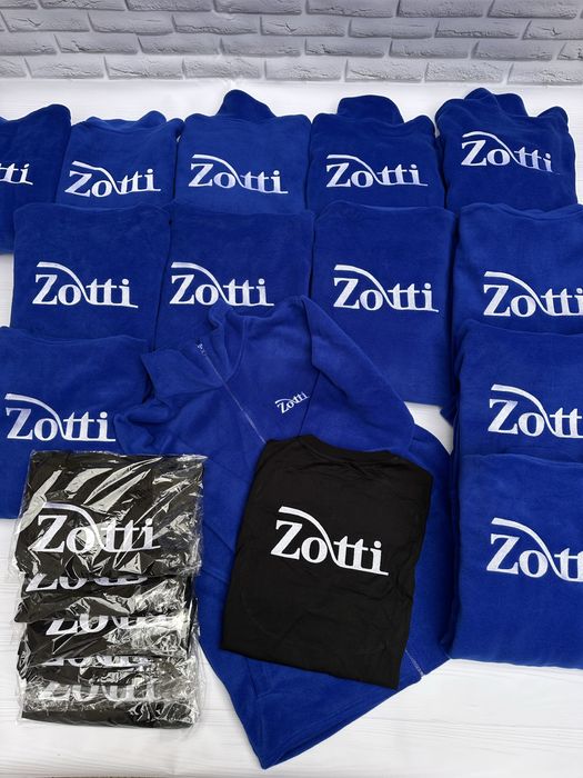 Машинная вышивка на одежде. Машинна вишивка