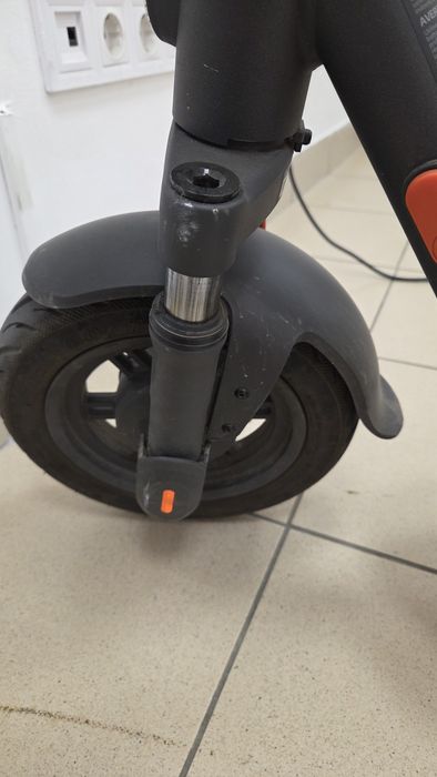 Продам свій електросамокат Mi Electric Scooter Elite GL