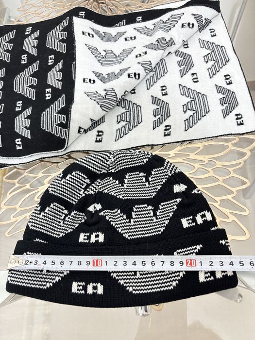 Комплект шапка та шарф Emporio Armani