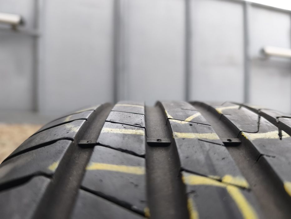 Jogo Pneus Premium 2  Pirelli e 2 Dunlop 205 45 R17  27.5eu cada