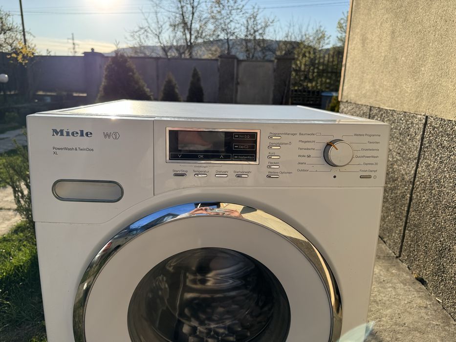 Пральна машина Miele W1 9kg 1600rpm