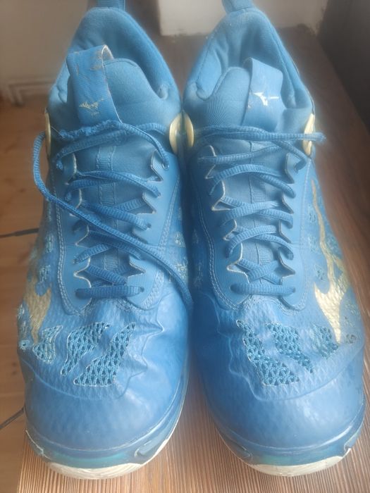 Mizuno wave Momentum buty do siatkówki