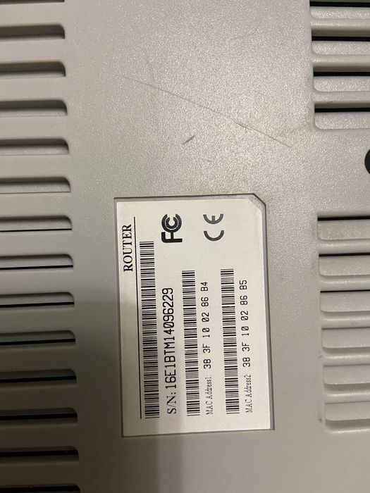 Продам GoIP 16 (16-канальний VoIP GSM шлюз) з зовнішніми антенами