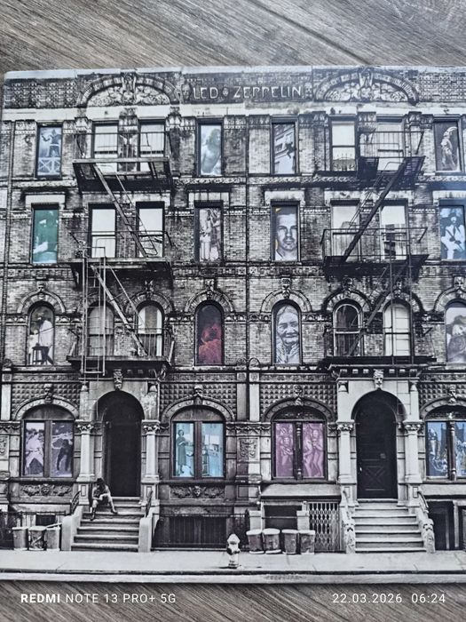 Led Zeppelin Physical Graffiti - 1975 Germany NM