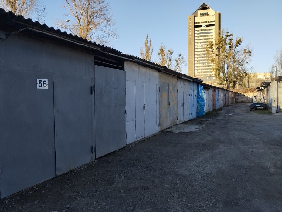 Продаж гаражного боксу 13.5 кв.м., кооператив, Дорогожичі