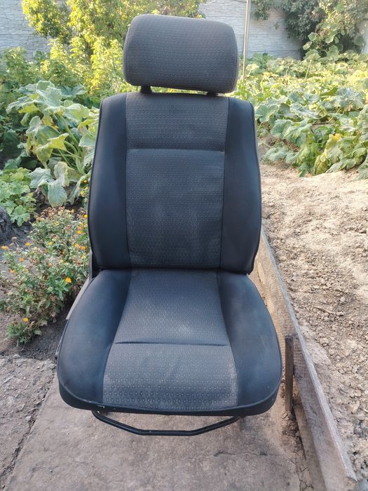 продам 2 сідіння з Рено Трафіка