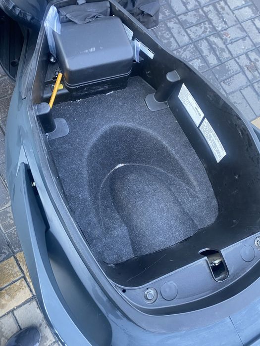 Продам максіскутер SYM Citycom 300i (2016)