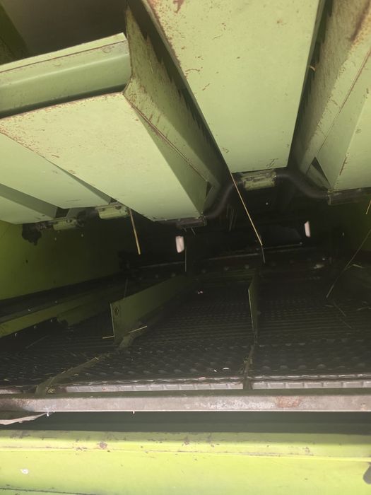 Kombajn zbożowy Claas Compact 30