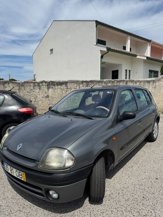 Vendo carro Renault Clio