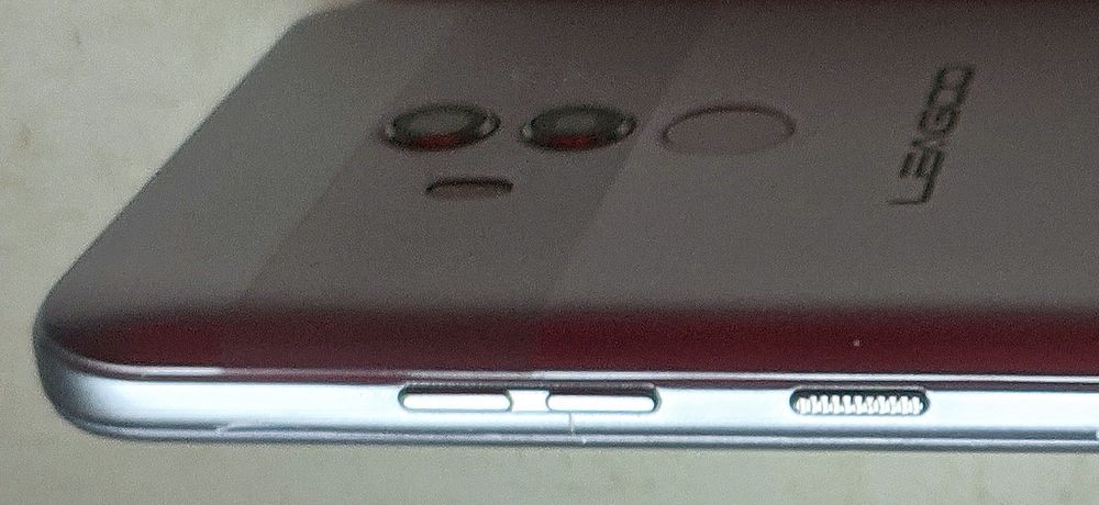 Смартфон LEAGOO T8,Android 8.1, 2/16Gb,5.5",FHD+,4G,13Mp,3080mAh,grey