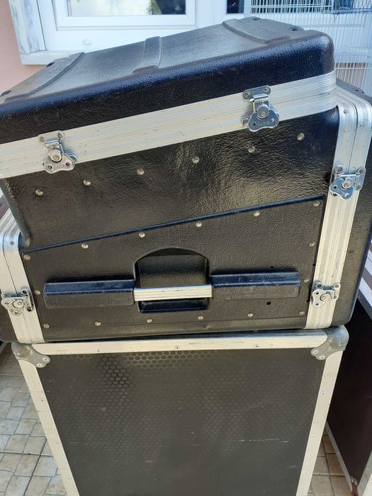 Rack for Table and Amplifier64750638962433122