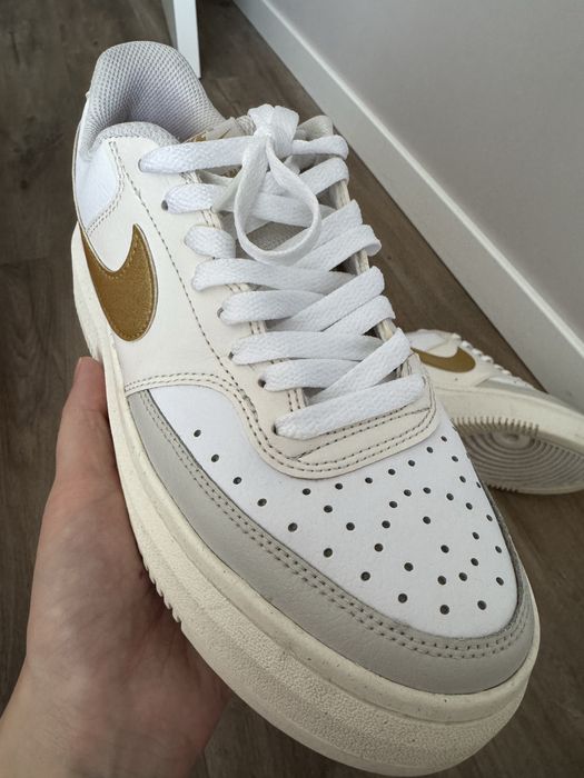 Кроссовки Nike Court размер 40,5