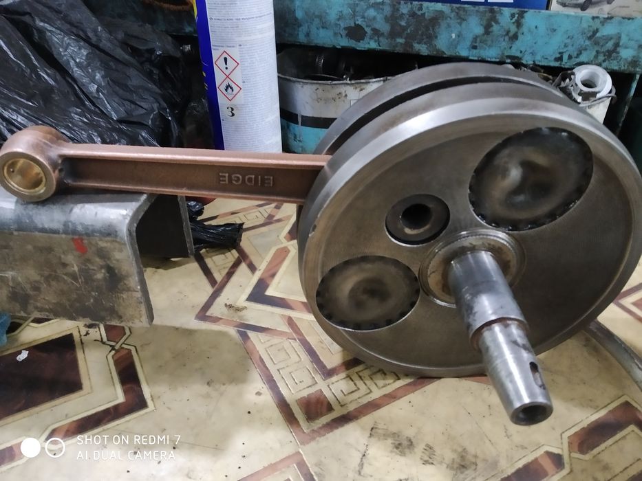 Колінвал до іж планети.