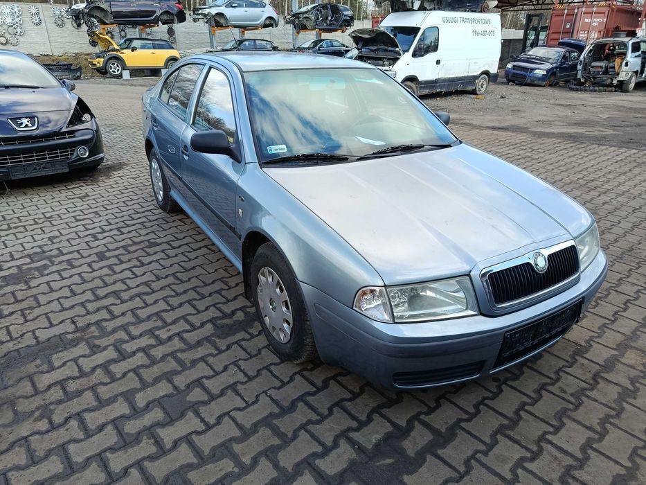 Skoda Octavia 1.6 MPI 2001r NA CZĘŚCI