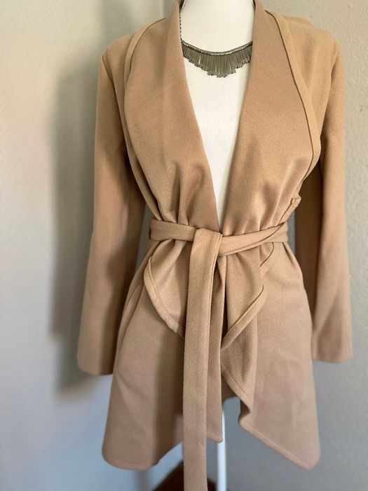 Casaco elegante bege