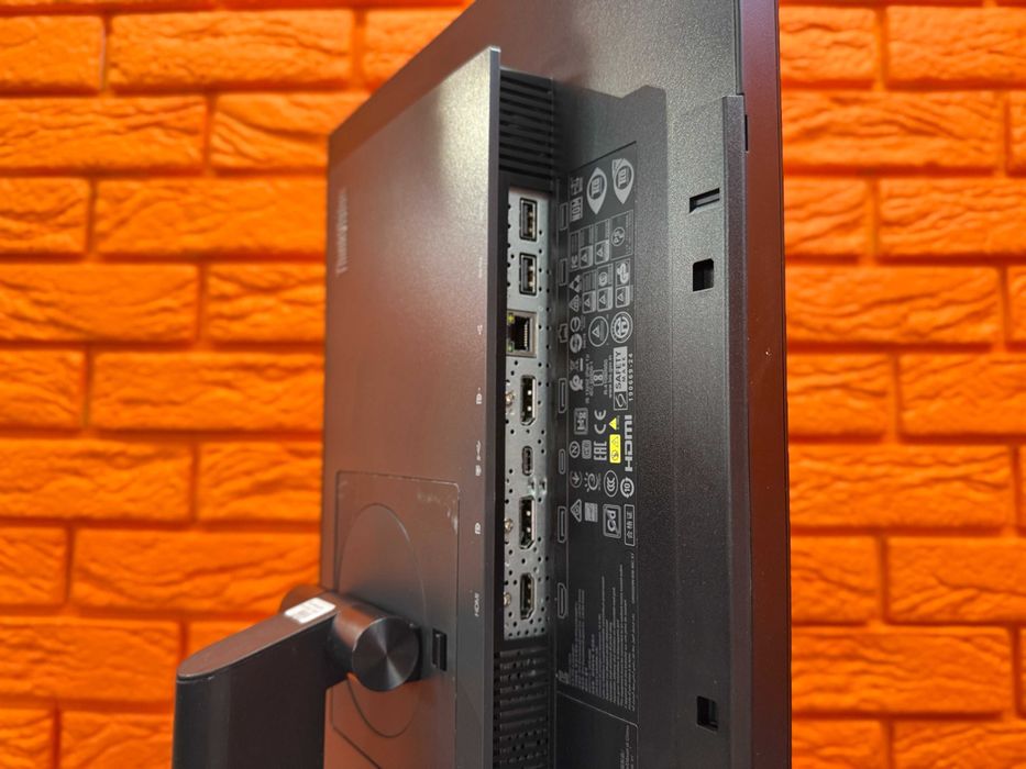 Монітор 23.8" Lenovo ThinkVision P24h-20/ 2560x1440 (2K QHD) IPS/ Type-C до 75ВТ, RJ-45 LAN/ Гарантія 1 рік