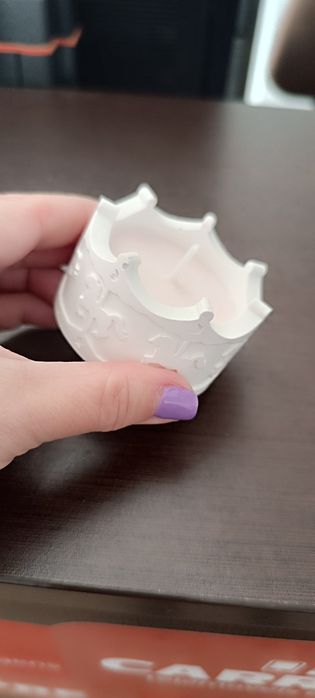 Vela aromática em peça de cerâmica em gesso