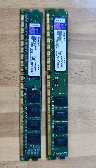 Pack 2 memórias RAM 4GB DDR3 (usadas) marca Kingston