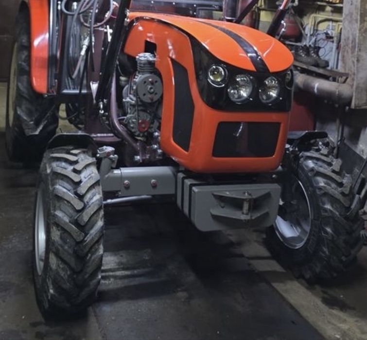 Opona 10.0/75-15.3 12PR Vk Tyre bezdętkowa TL jodełka