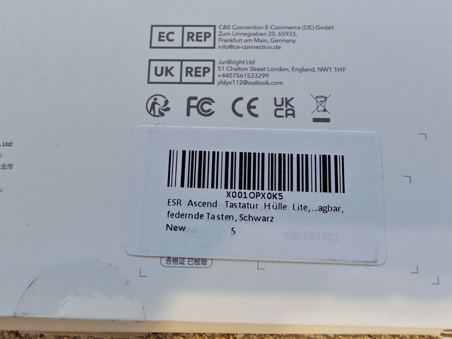 Nowa Magic Keyboard Klawiatura ESR Ascend Keyboard Case Lite iPad Pro