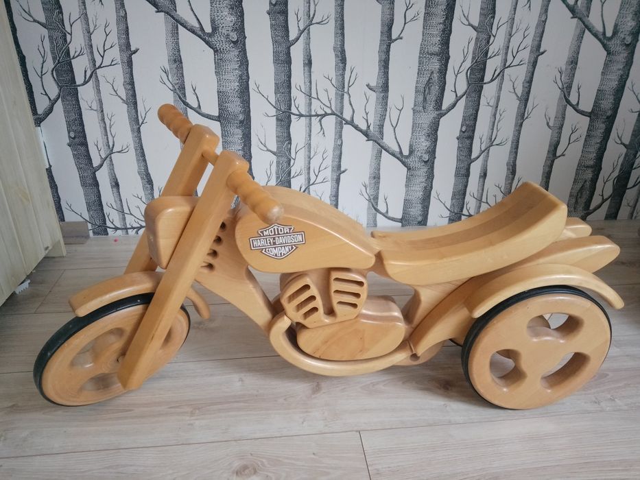 Drewniany motor jeździk