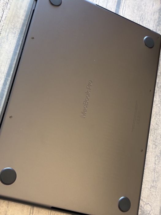 Macbook Pro 14" m3 Pro 512Gb Midnight black