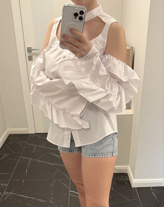 Дизайнерська біла сорочка незвичайного крою