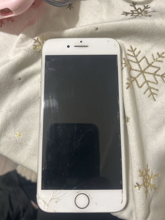 Iphone 8 uszkodzony