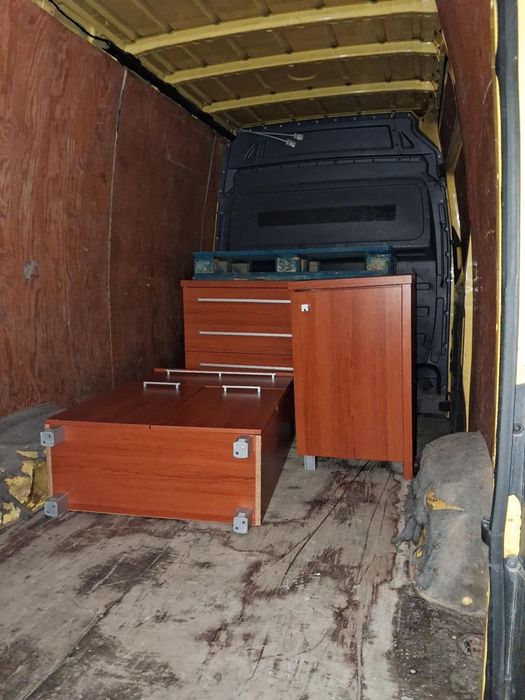 Wywóz starych mebli, AGD, RTV sprzątanie piwnic, strychów, transport