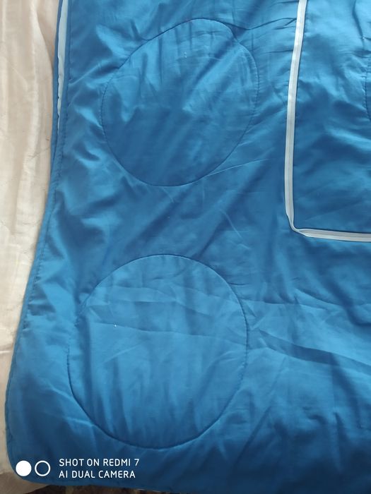 Ковдра що складається як подушка