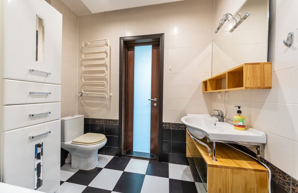 Сучасна кв, Осокорки, Дніпровська набережна 26 , посуточно