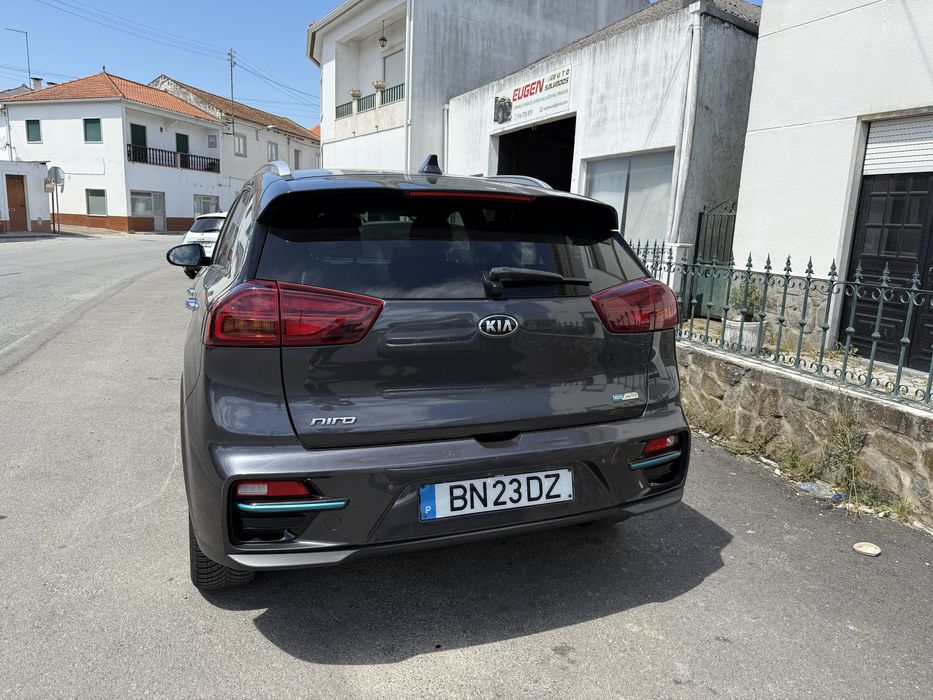 KIA NIRO ELECRTICA 204 CV 150 kw (RESERVADO)