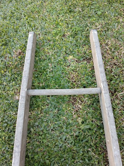 Escada alumínio usada...